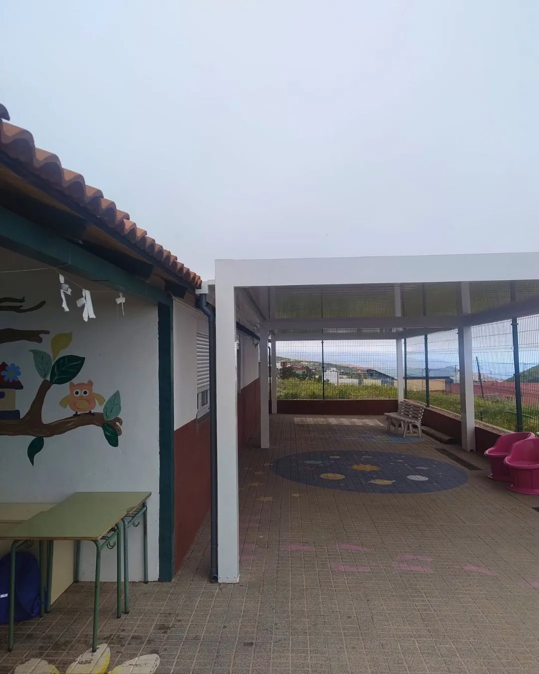 Pérgola Bioclimática P-190 instalada en centro escolar